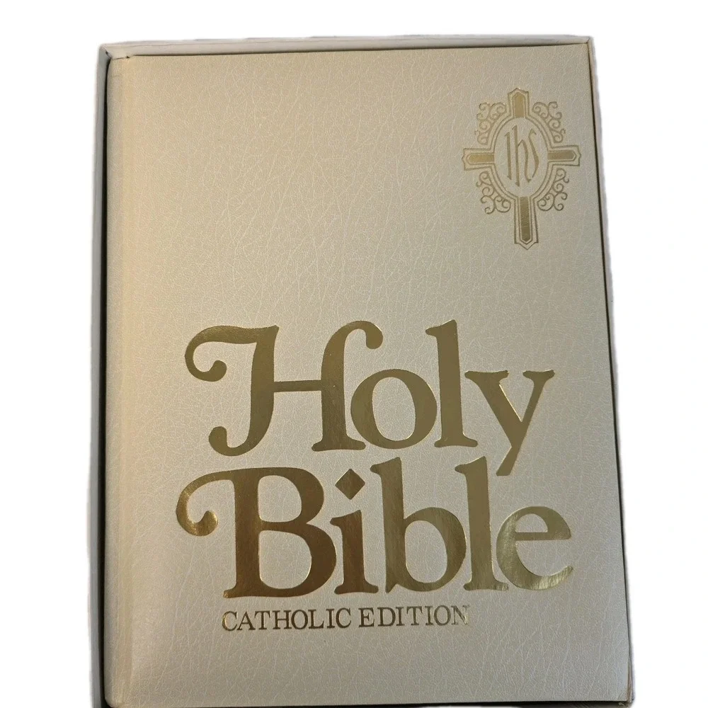 New American Bible Catholic Family Ed. White Padded Gold Edges NEW In‎ Box 1977